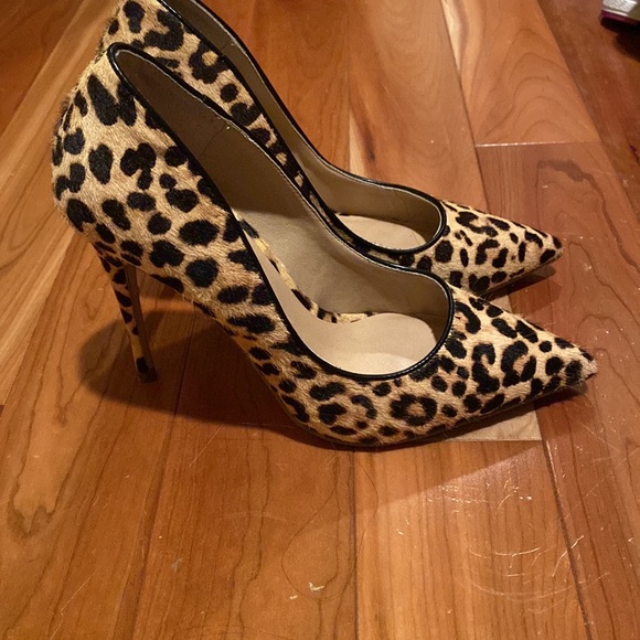 Steve Madden Leopard heels - Picture 2 of 3